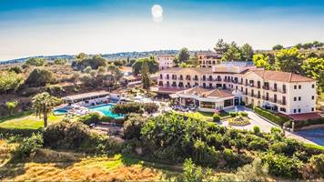 Hotel Karavados Beach