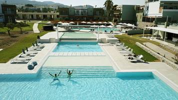 Gennadi Seaside Resort